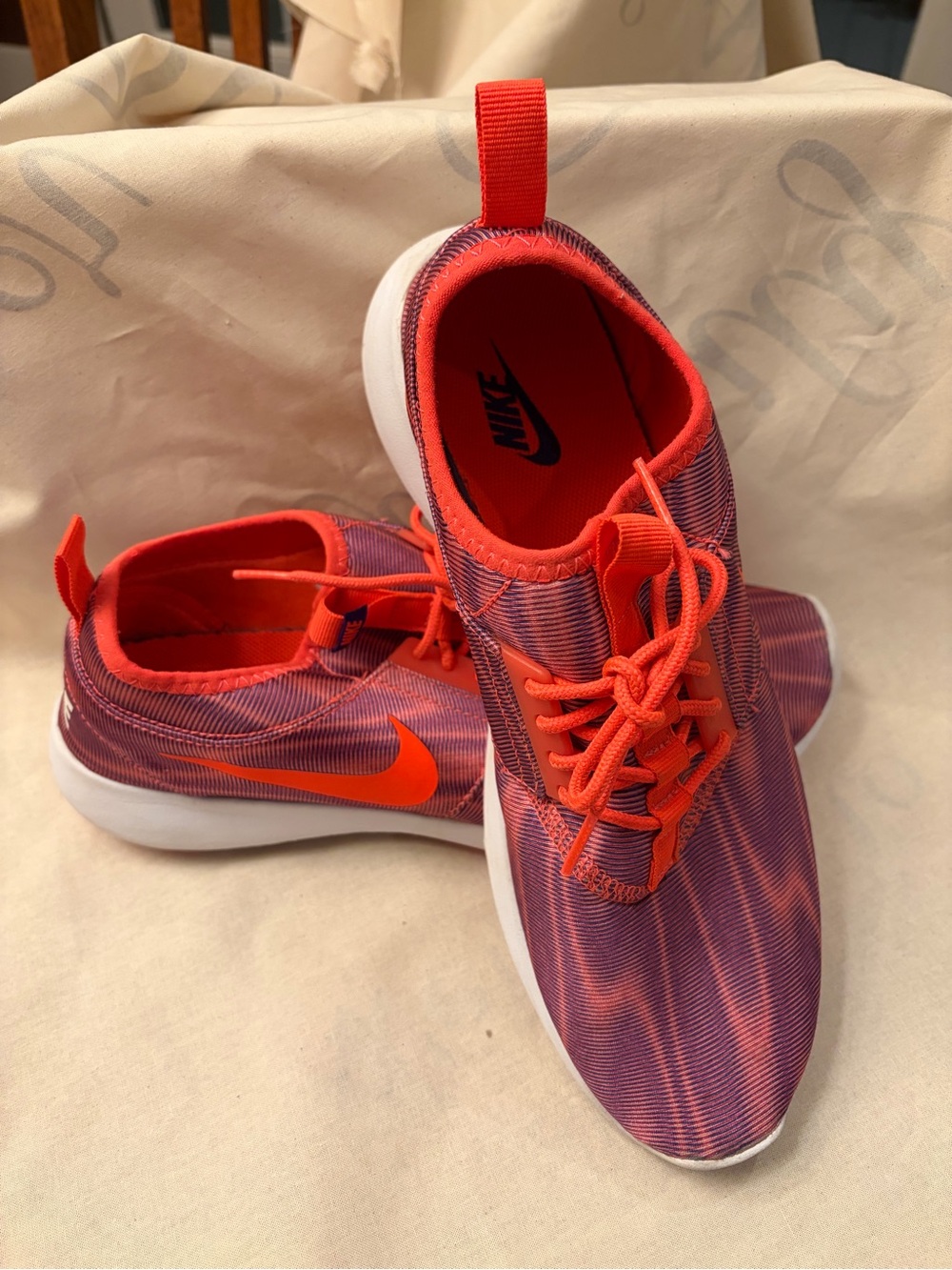 Nike Womens Juvenate Print Cosmic Purple 749552-500 Running Shoes